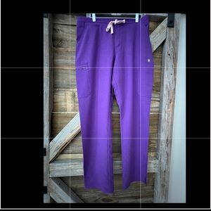FIGS YOLA skinny scrub pant Ultra Violet. Sz L Reg